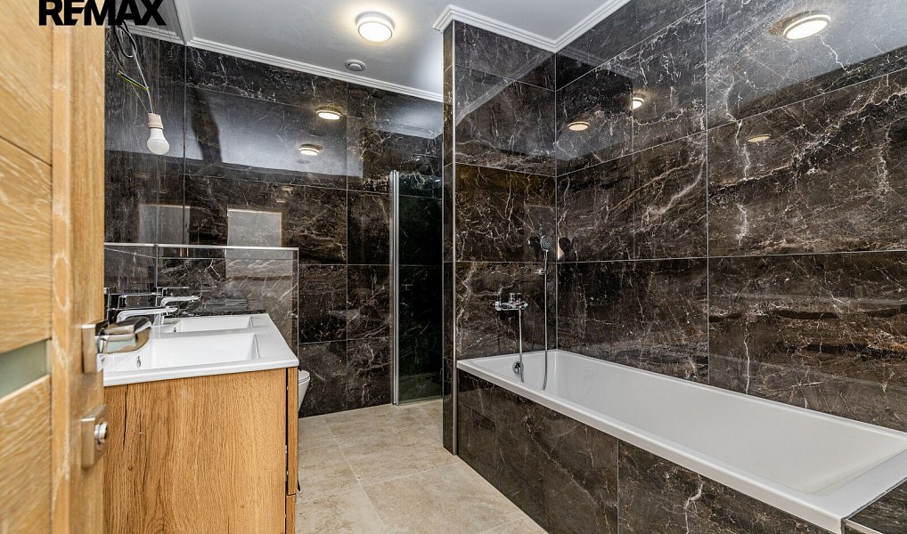 Prodej domu 149 m² s pozemkem 300 m², Košťany – náhled fotky 15