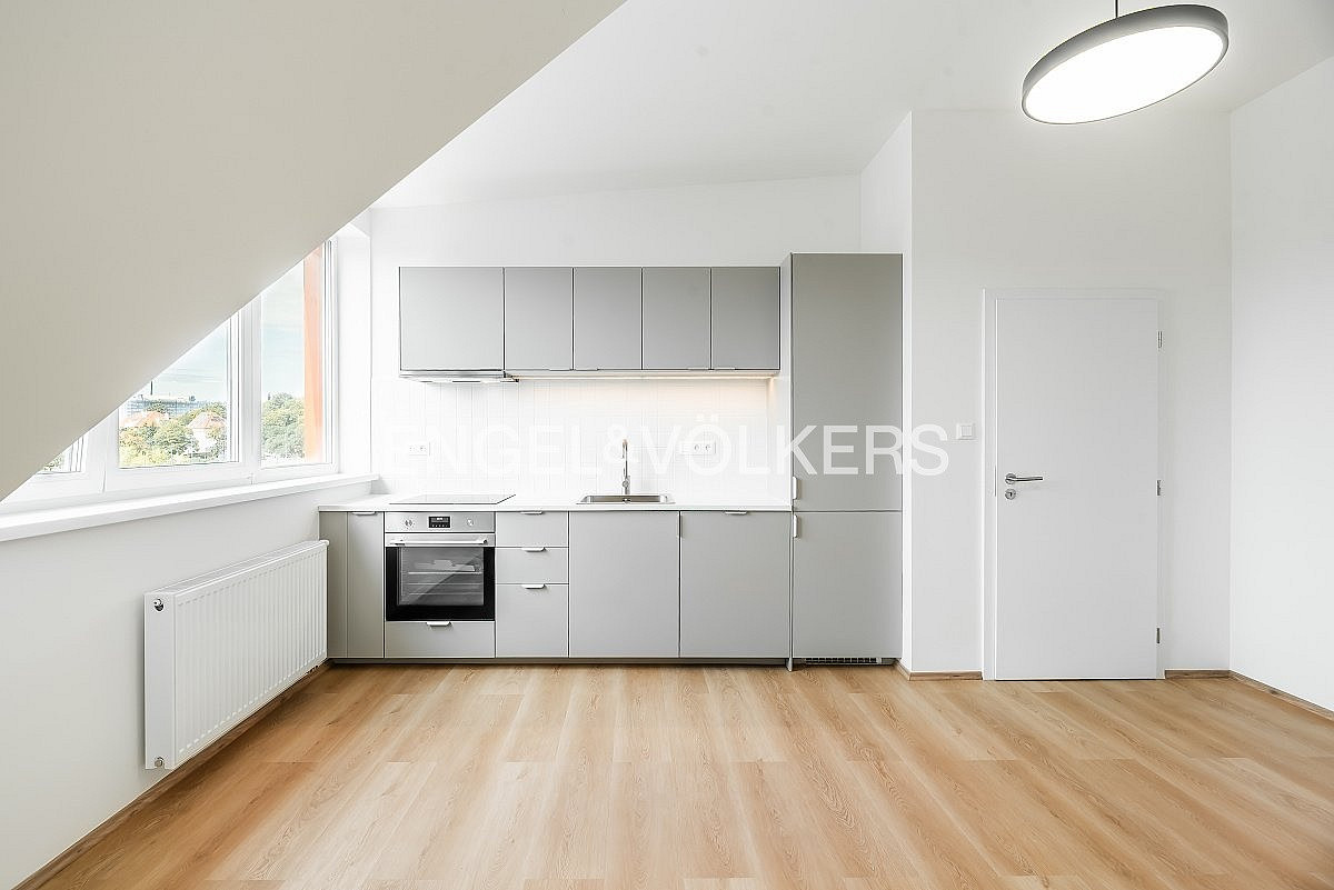 Pronájem bytu 3+kk 80 m² – fotografie 2