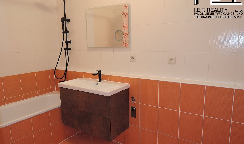Pronájem bytu 3+kk 82 m², Praha – náhled fotky 15