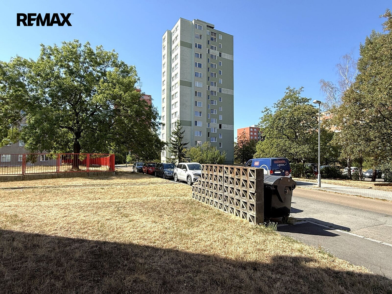 Pronájem bytu 1+kk 35 m² – fotografie 2