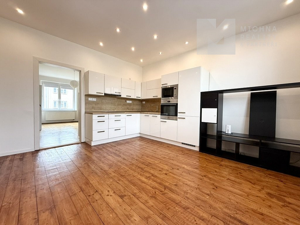 Pronájem bytu 2+kk 51 m² — photo 2