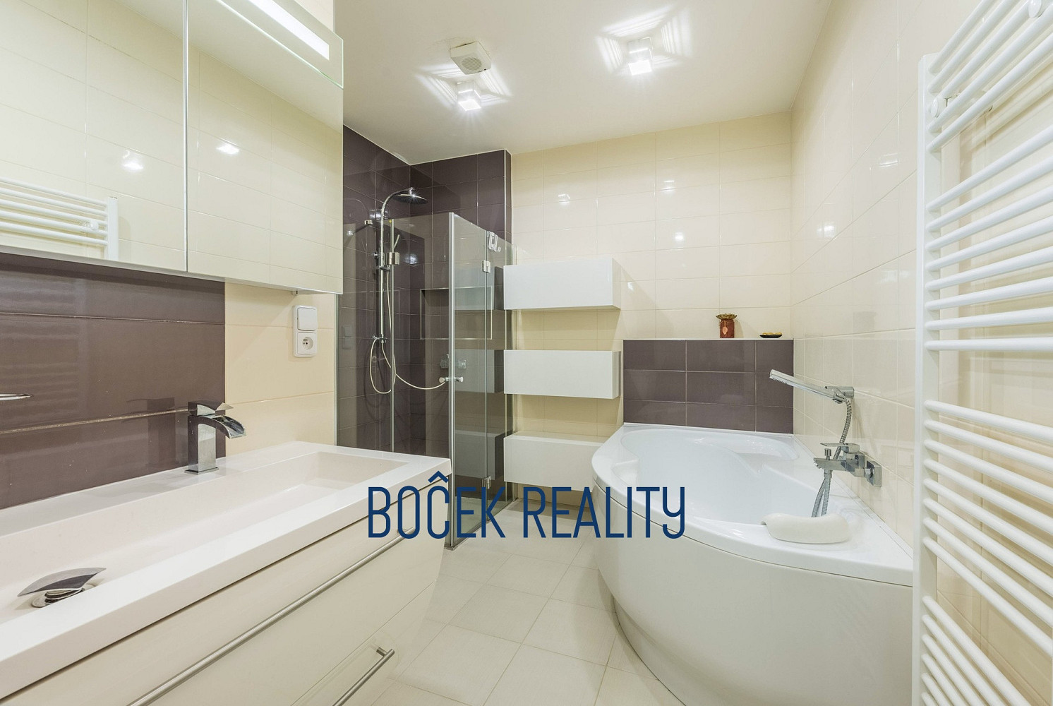 Prodej domu 116 m² s pozemkem 1 032 m² – fotografie 3