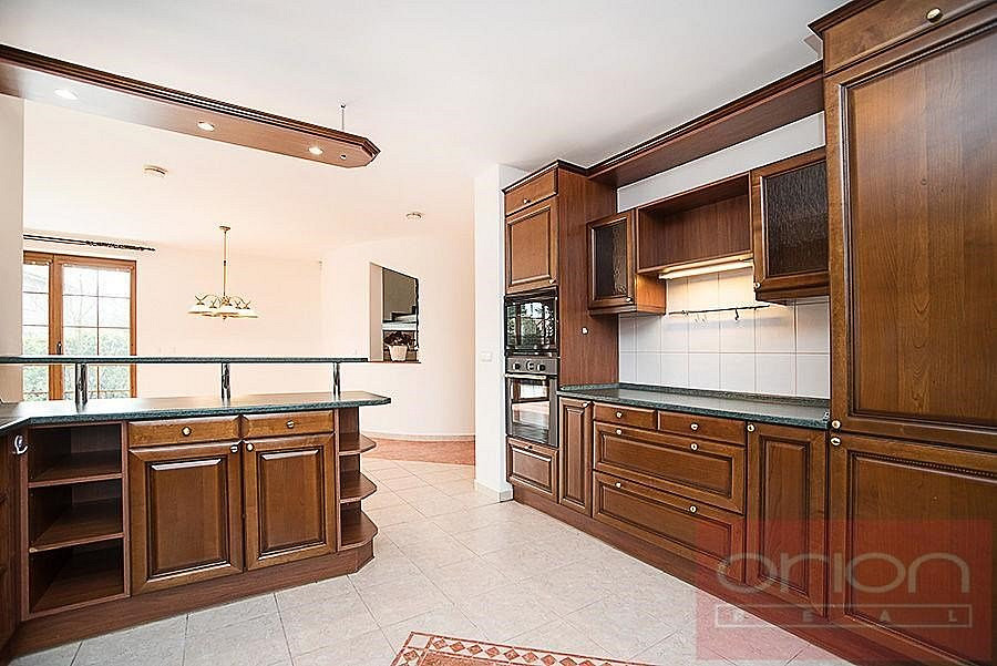 Pronájem domu 390 m² s pozemkem 903 m² – fotografie 4