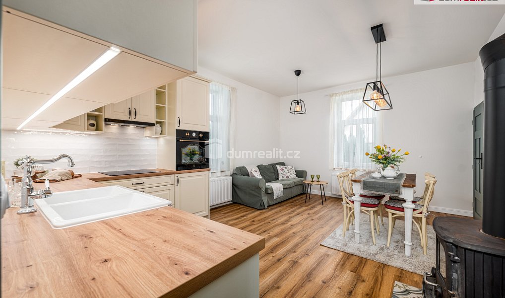 Prodej domu 140 m² s pozemkem 287 m², Sedlčany – náhled fotky 5