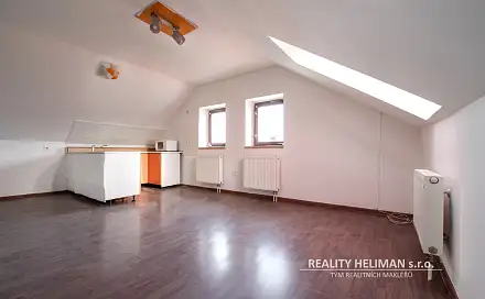Pronájem bytu 1+kk 36 m², Palackého náměstí, Brozany nad Ohří, okres Litoměřice