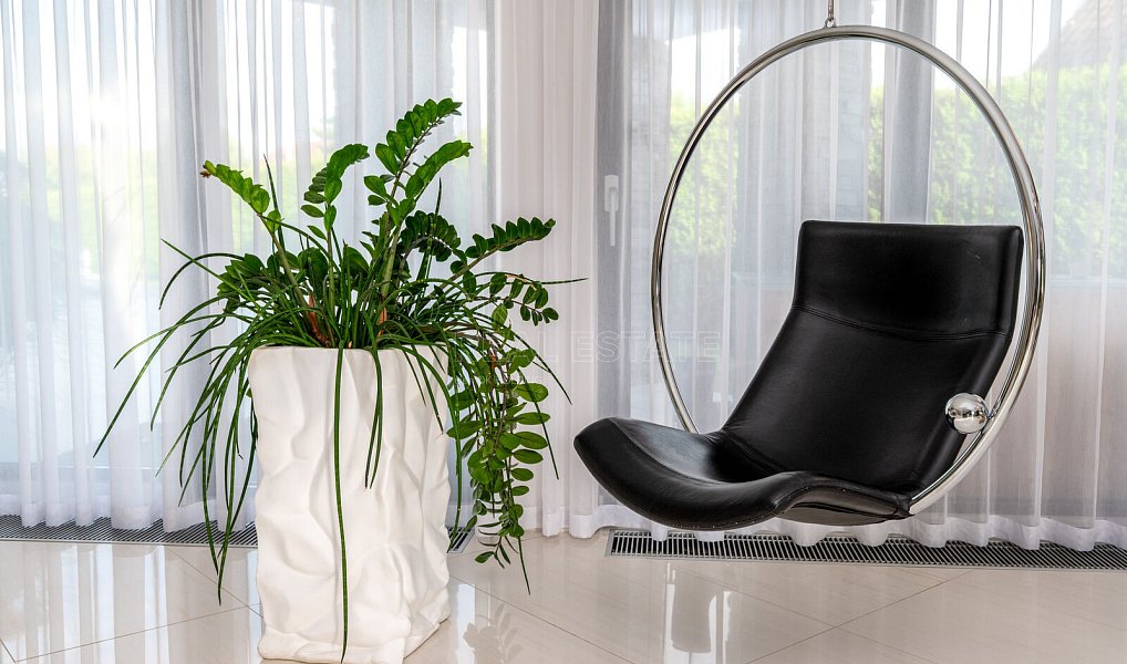 Prodej domu 546 m² s pozemkem 1 608 m², Zvole – náhled fotky 7