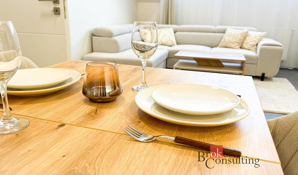 Pronájem bytu 2+kk 74 m², Praha – náhled fotky 16