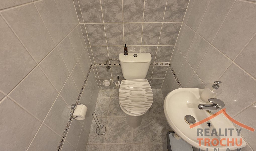 Prodej domu 156 m² s pozemkem 327 m², Mikulovice – náhled fotky 13