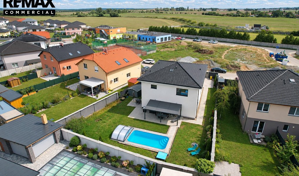 Prodej domu 220 m² s pozemkem 726 m², Polerady – náhled fotky 7