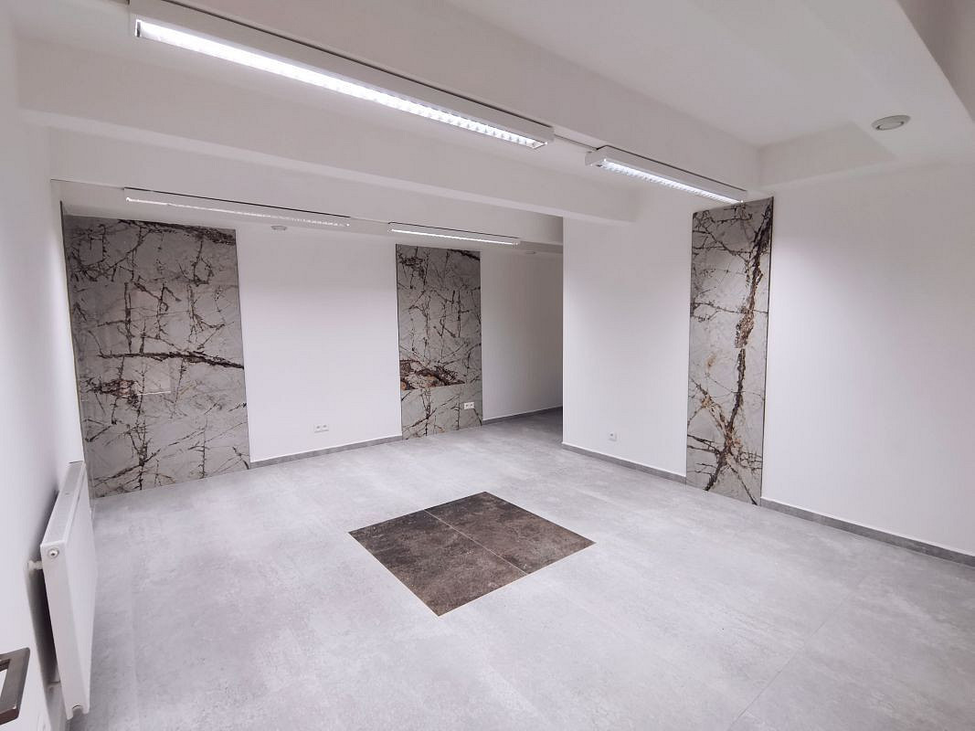 Pronájem komerčního objektu (jiného typu) 24 m²
