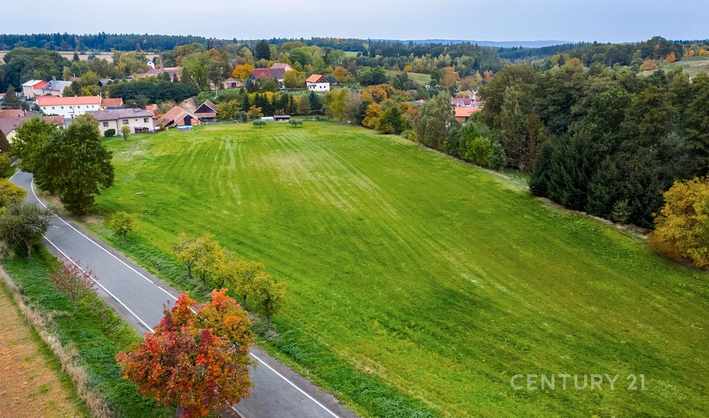 Prodej stavebního pozemku 5 247 m², Církvice – náhled fotky 11