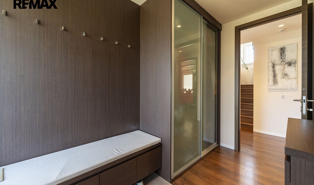 Prodej domu 155 m² s pozemkem 447 m², Zlín – náhled fotky 12