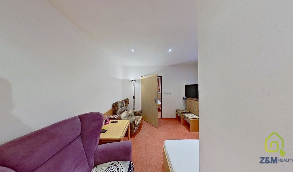 Prodej kanceláře 556 m², Karlovy Vary – náhled fotky 6