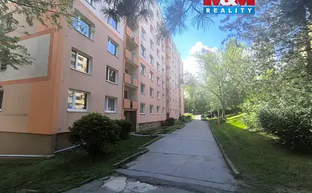 Pronájem bytu 1+1 37 m²