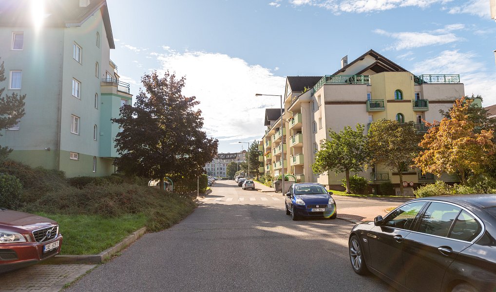 Pronájem bytu 1+kk 30 m², Praha – náhled fotky 11