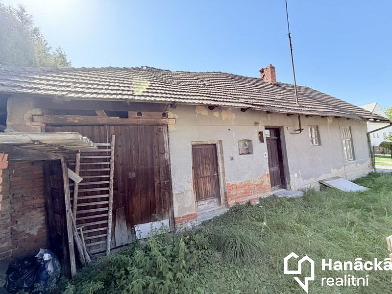 Prodej domu 65 m² s pozemkem 946 m² – fotografie 2