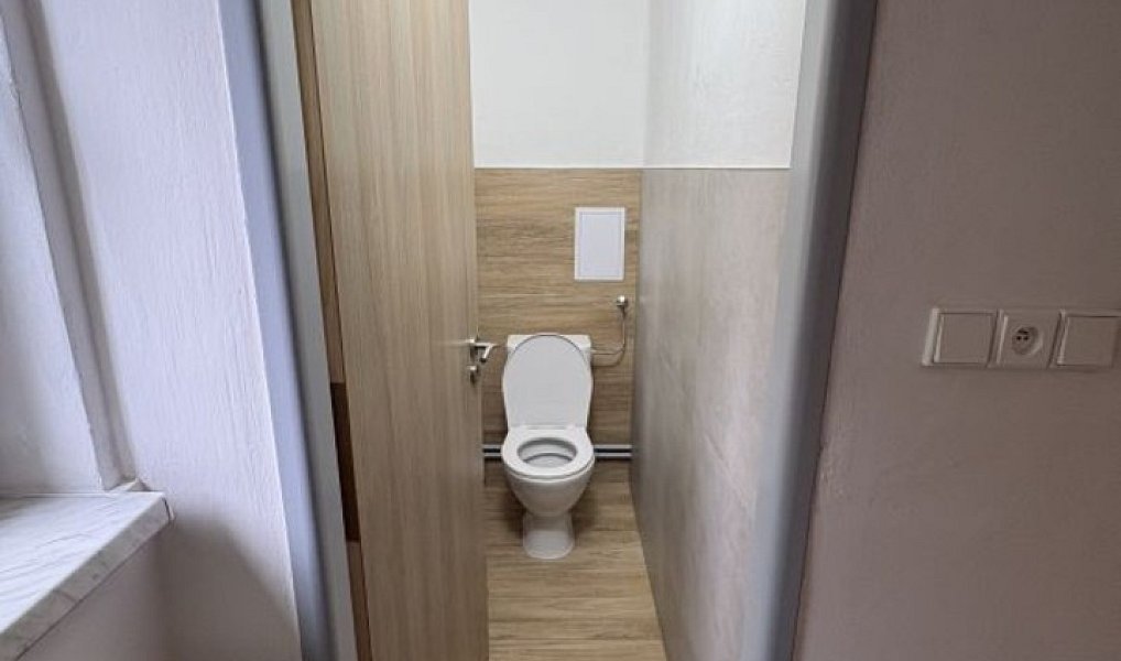 Pronájem bytu 2+1 61 m², Jaroměř – náhled fotky 3