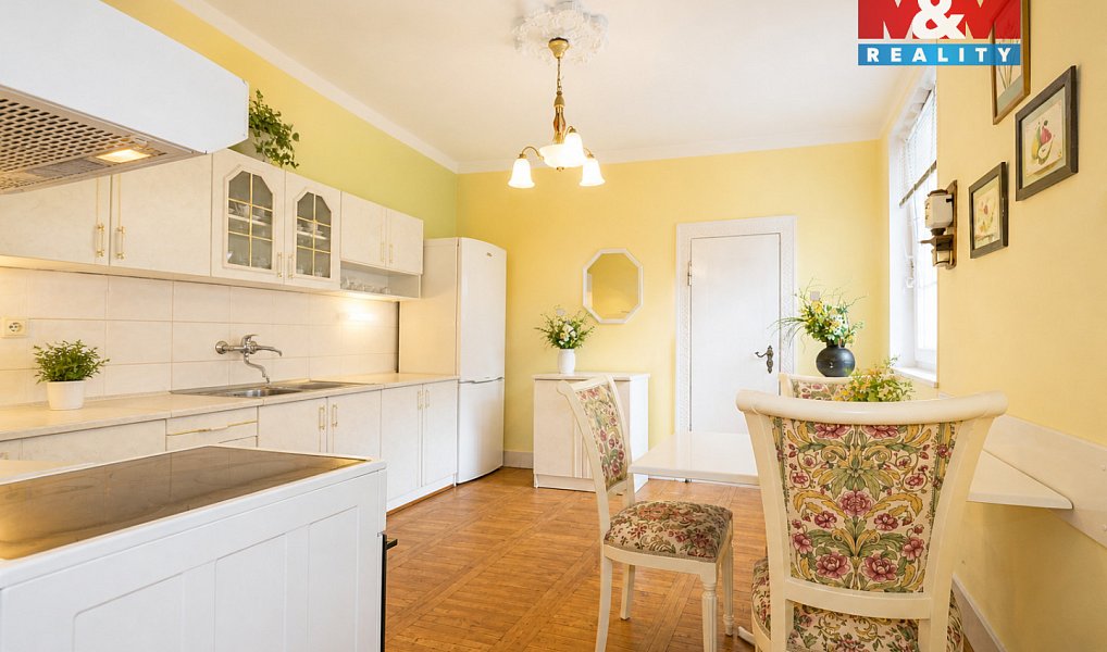 Prodej domu 260 m² s pozemkem 633 m², Karlovy Vary – náhled fotky 9
