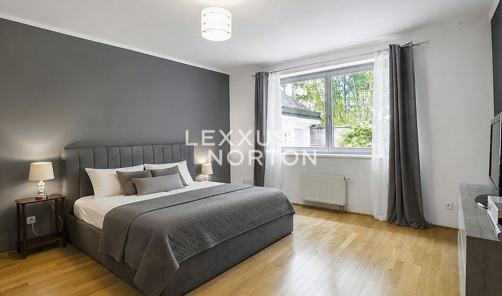 Prodej domu 609 m² s pozemkem 2 267 m², Vestec – náhled fotky 8