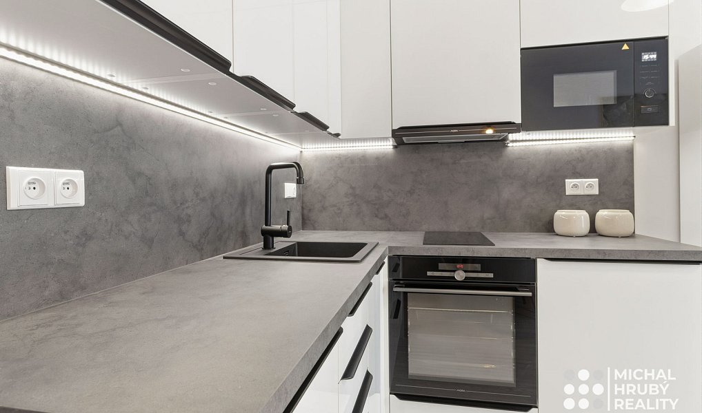 Prodej bytu 1+kk 28 m², Ostrava – náhled fotky 7