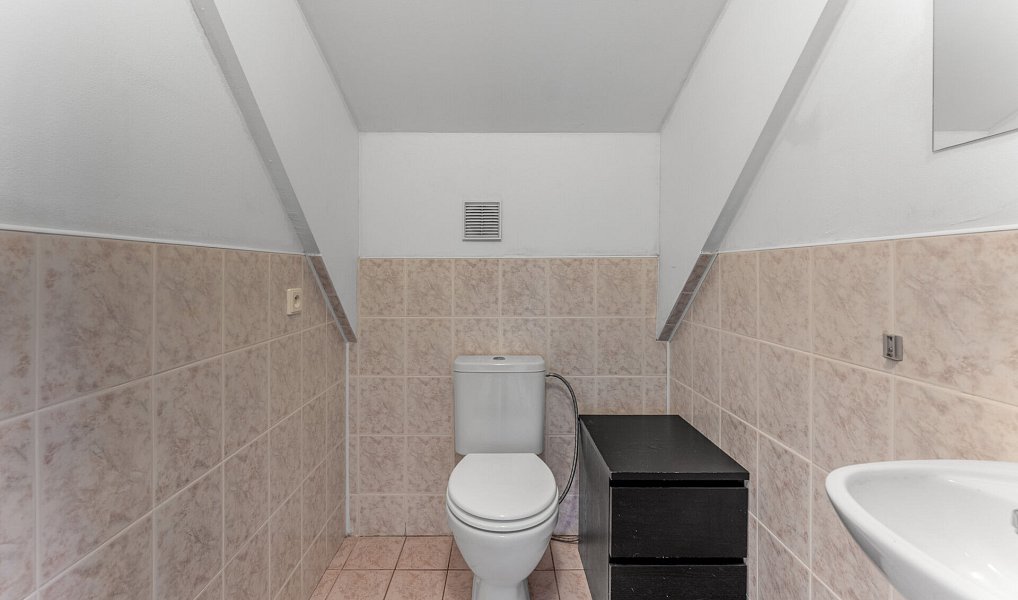 Prodej domu 80 m² s pozemkem 1 203 m², Husinec – náhled fotky 13