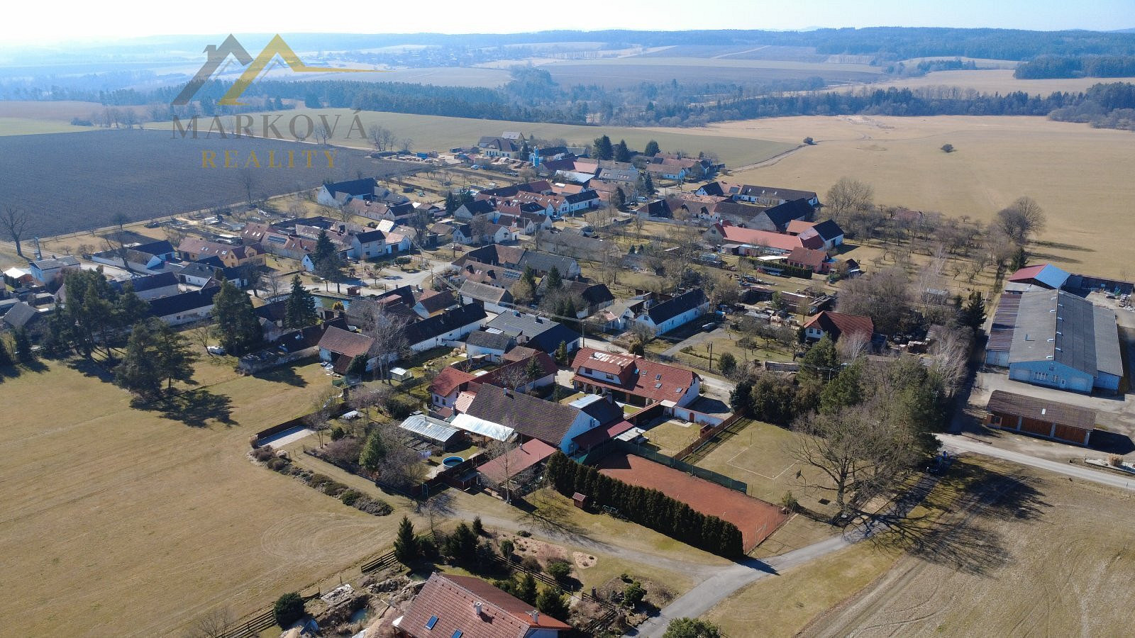 Prodej stavebního pozemku 1 918 m²