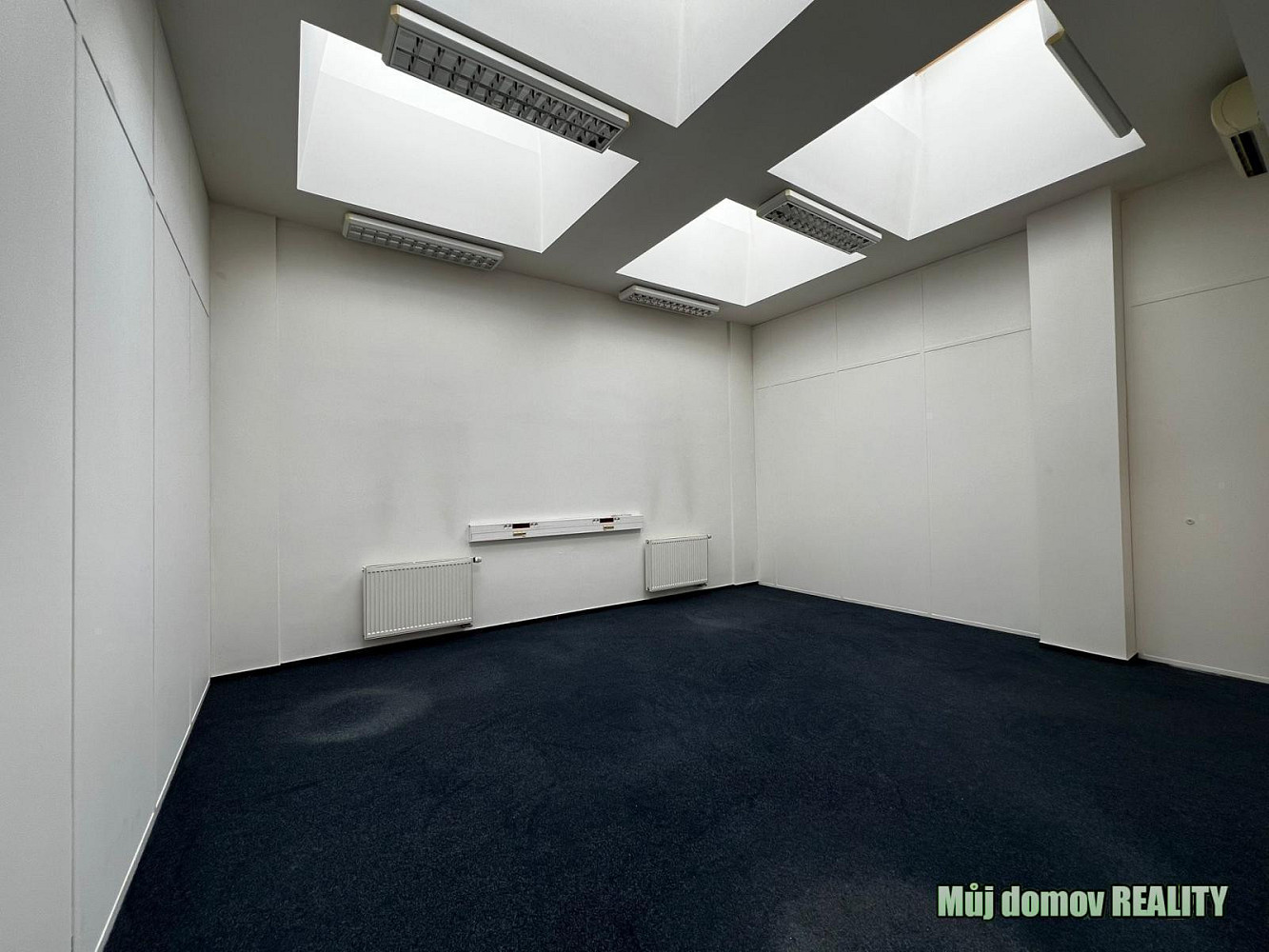 Pronájem kanceláře 30 m² – fotografie 2