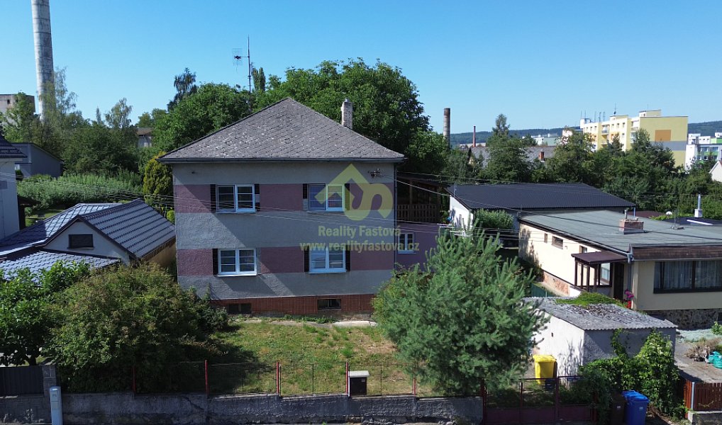 Prodej domu 228 m² s pozemkem 1 076 m², Rokycany – náhled fotky 7