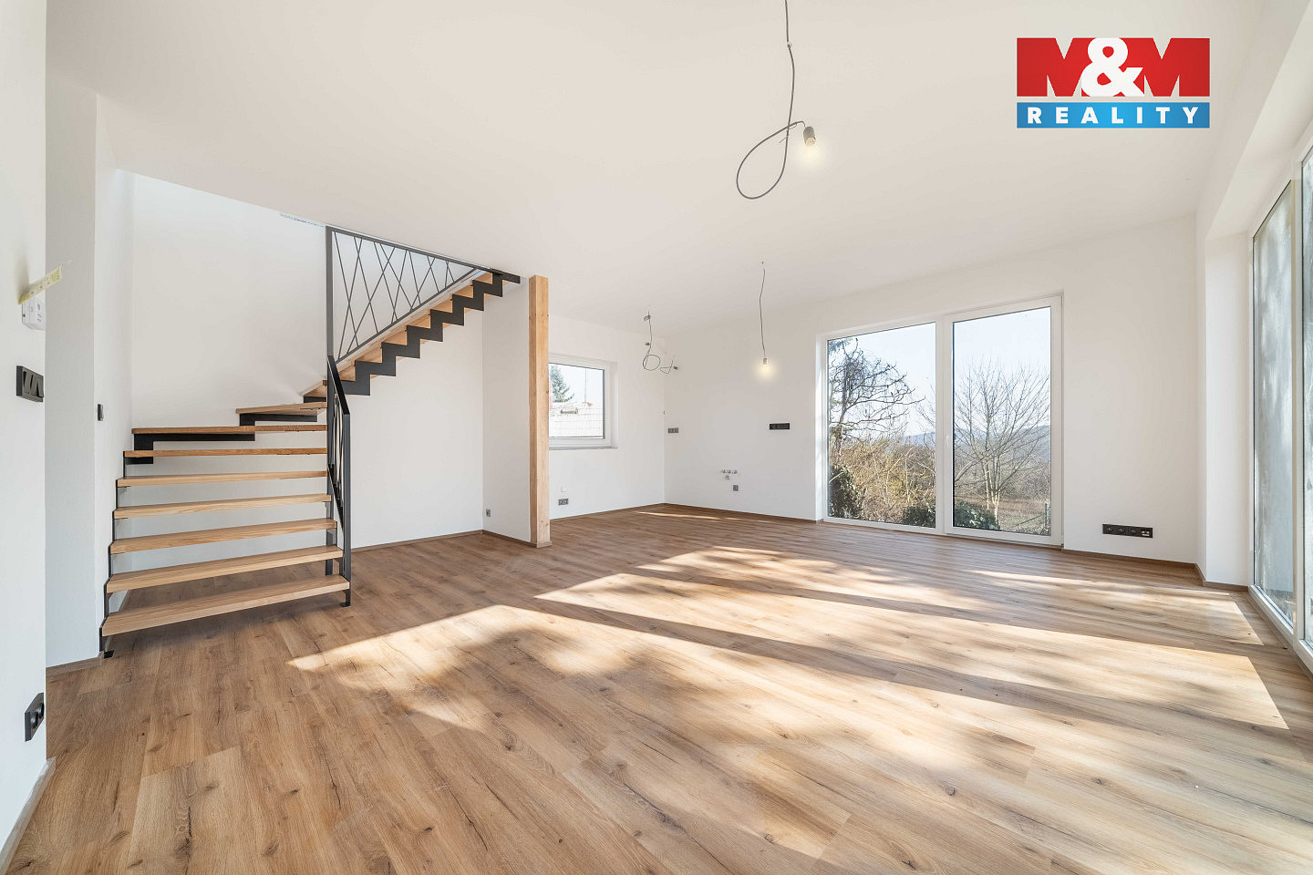 Prodej domu 85 m² s pozemkem 563 m² — photo 2