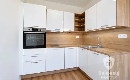 Pronájem bytu 1+kk 31 m²