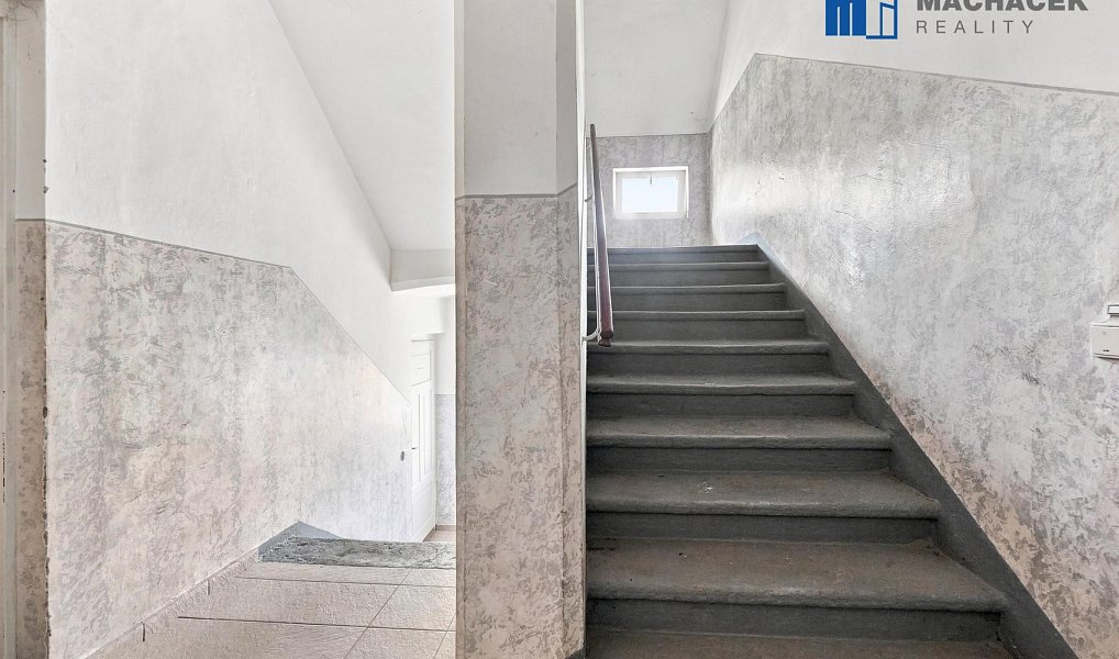Prodej domu 350 m² s pozemkem 207 m², Dubí – náhled fotky 22