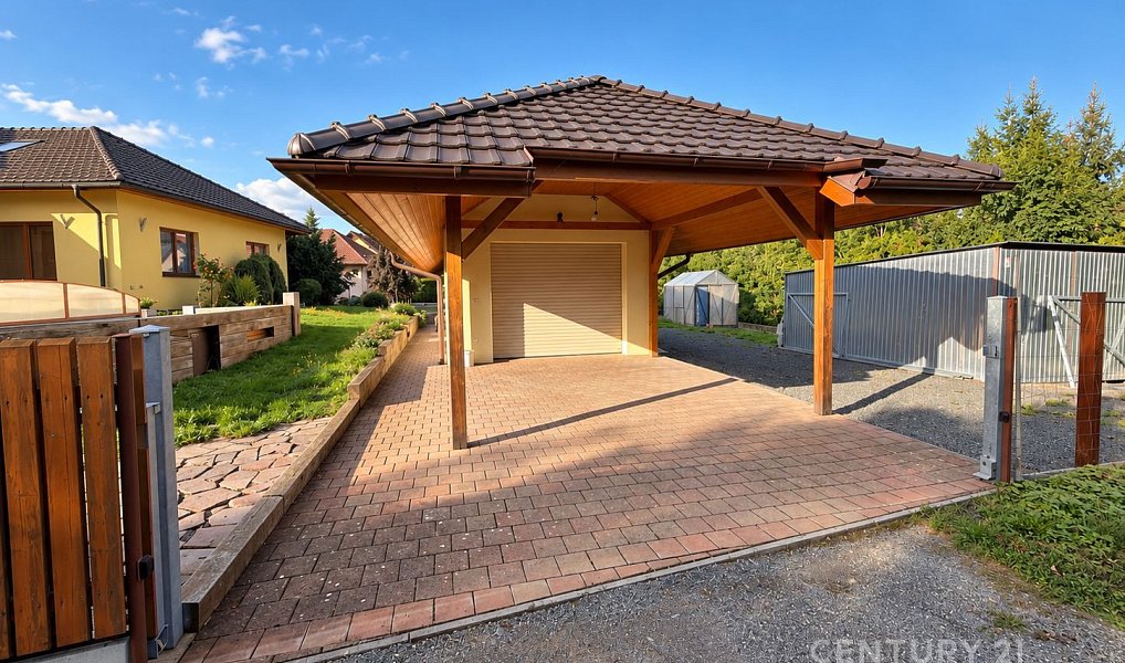 Prodej domu 258 m² s pozemkem 1 073 m², Blovice – náhled fotky 7
