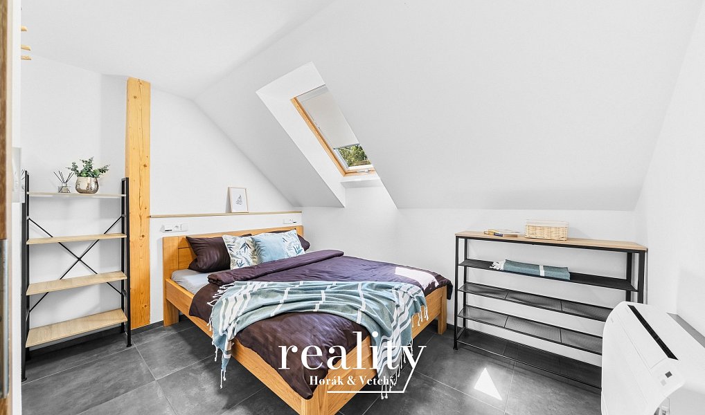 Prodej domu 205 m² s pozemkem 370 m², Perná – náhled fotky 19