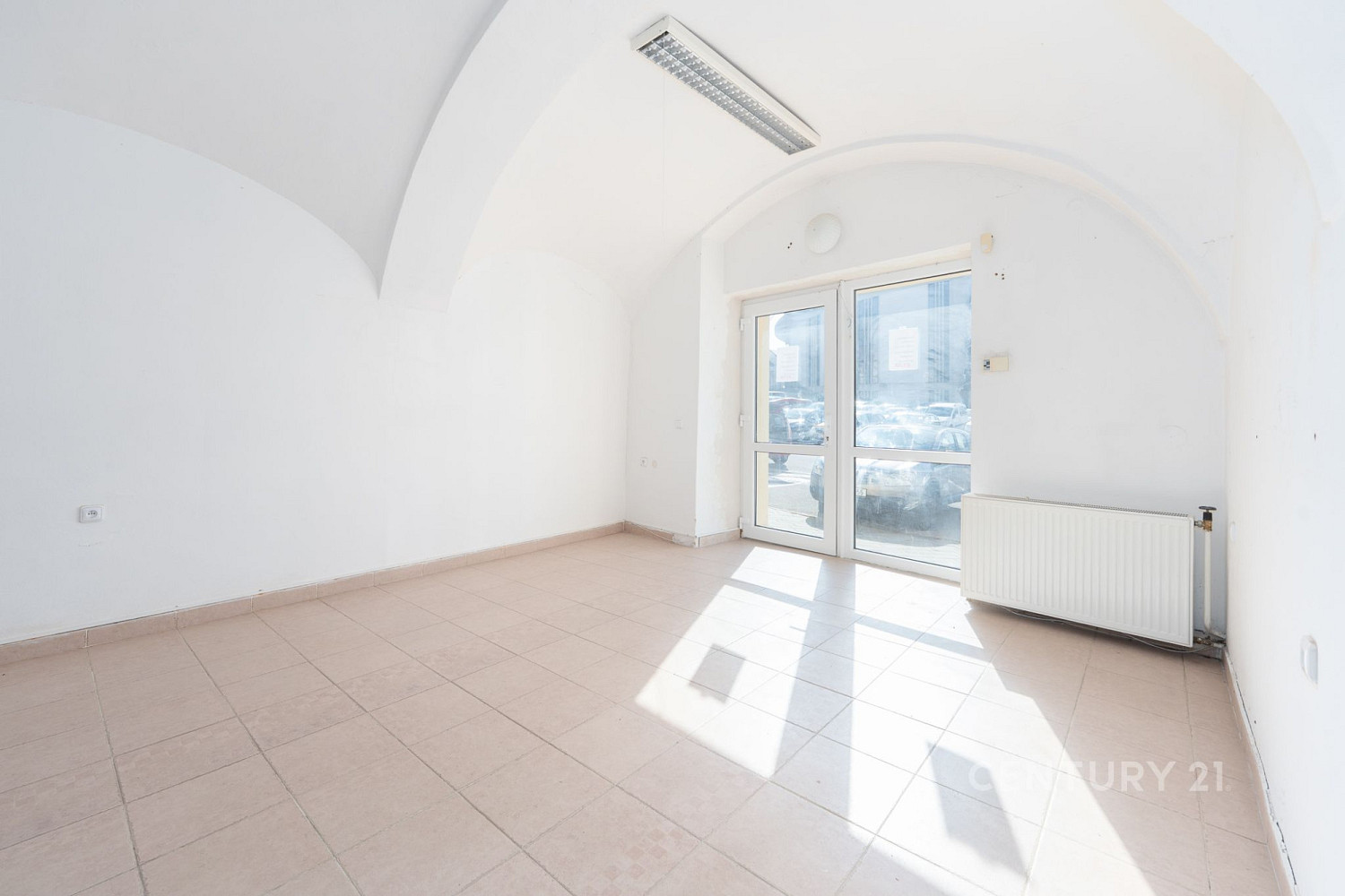 Prodej obchodních prostor 76 m²