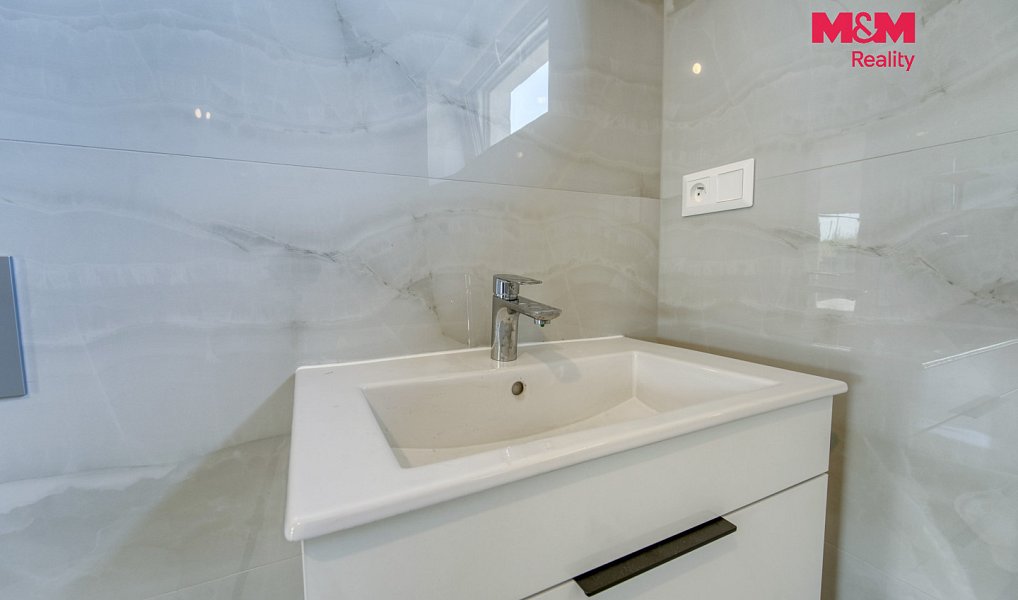 Prodej domu 168 m² s pozemkem 809 m², Vodochody – náhled fotky 10