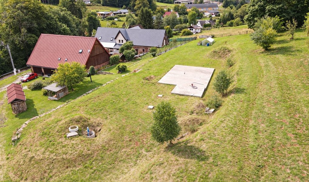 Prodej stavebního pozemku 4 934 m², Staré Buky – náhled fotky 3