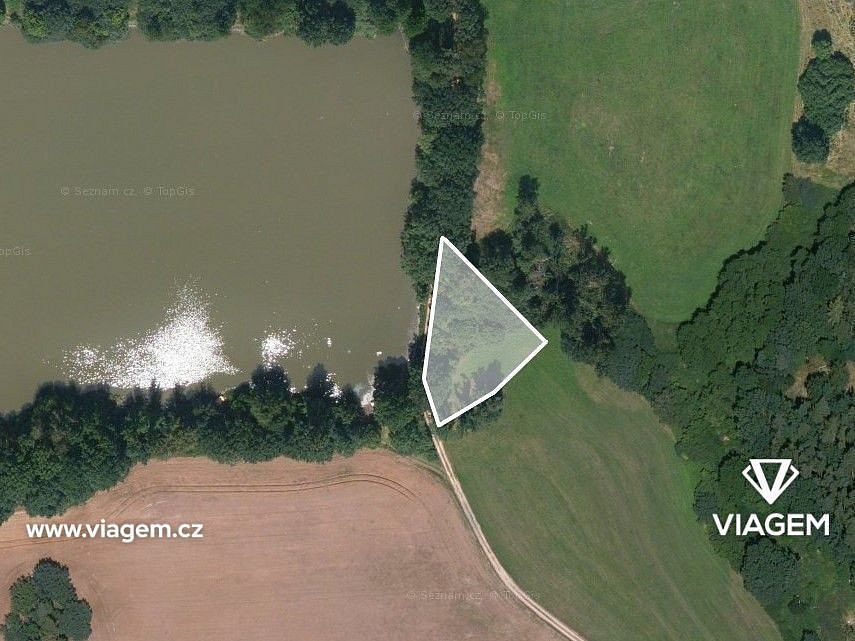 Prodej pole 1 007 m² – fotografie 2