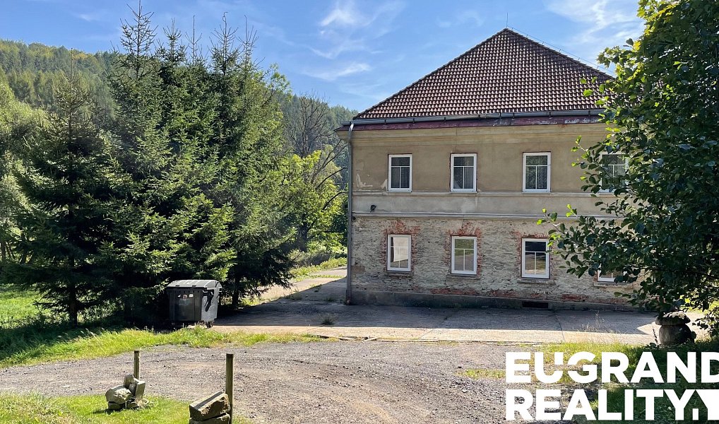 Prodej ubytovacího objektu 350 m², Jiřetín pod Jedlovou – náhled fotky 2