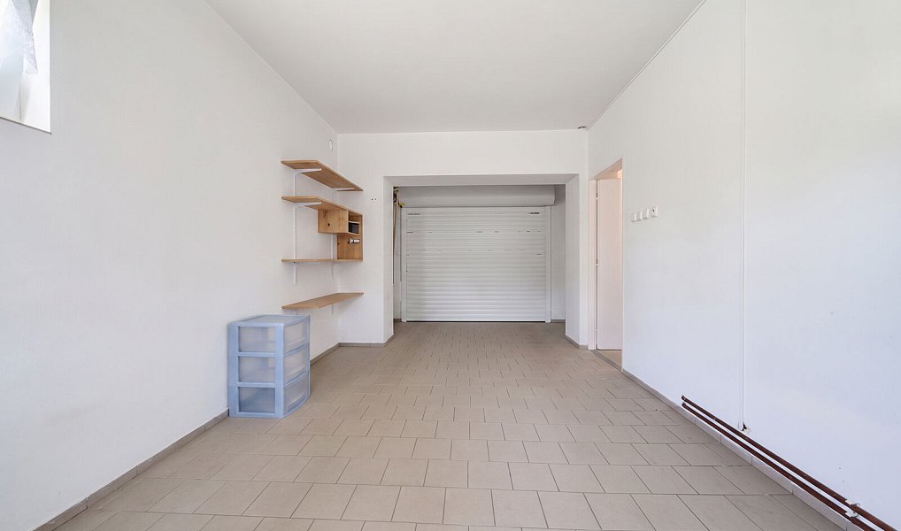 Prodej domu 300 m² s pozemkem 1 491 m², Luženičky – náhled fotky 36