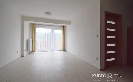 Pronájem bytu 3+kk 85 m², Lužnická, Sezimovo Ústí, okres Tábor