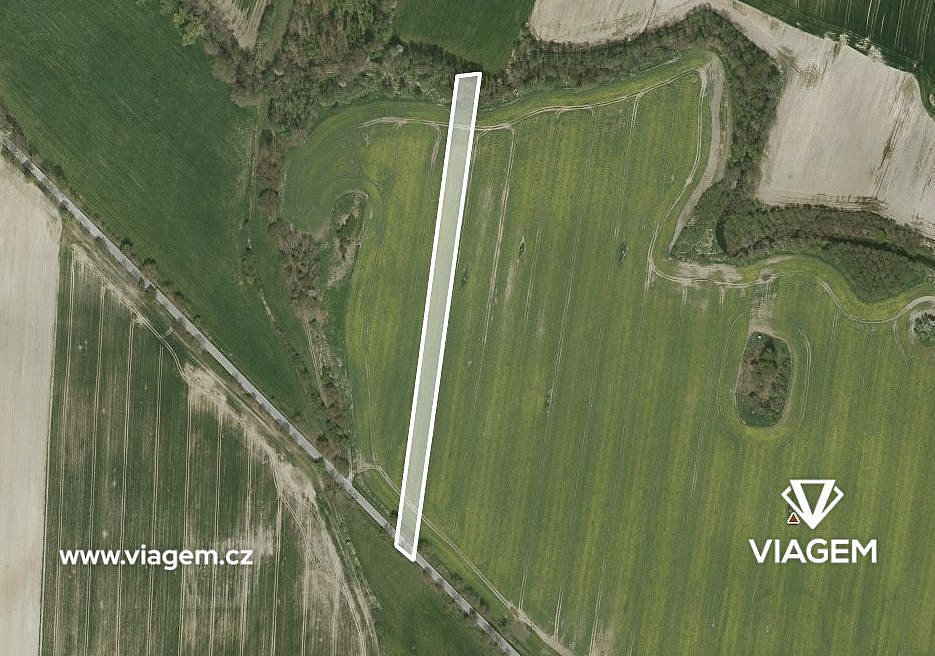 Prodej pole 2 150 m²