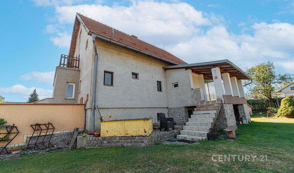Prodej domu 128 m² s pozemkem 1 943 m², Ženklava – náhled fotky 2