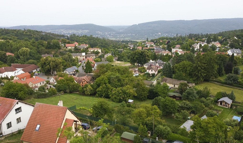 Prodej komerčního pozemku 3 598 m², Vonoklasy – náhled fotky 13