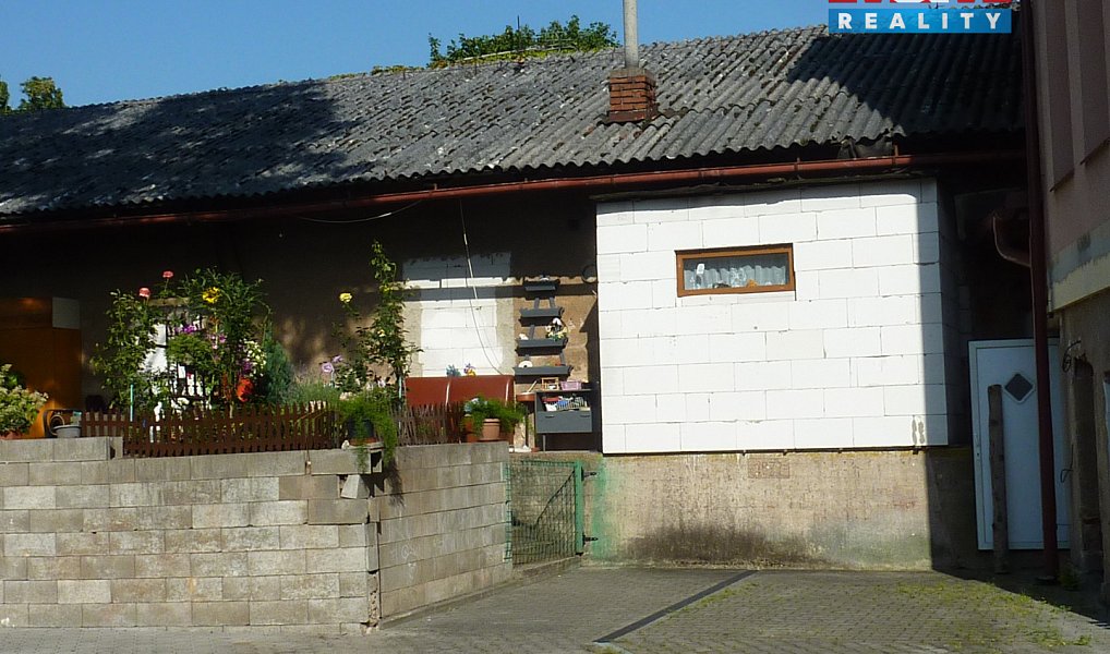Prodej bytu 2+1 59 m², Červený Kostelec – náhled fotky 2