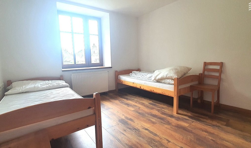 Prodej ubytovacího objektu 350 m², Šumvald – náhled fotky 12
