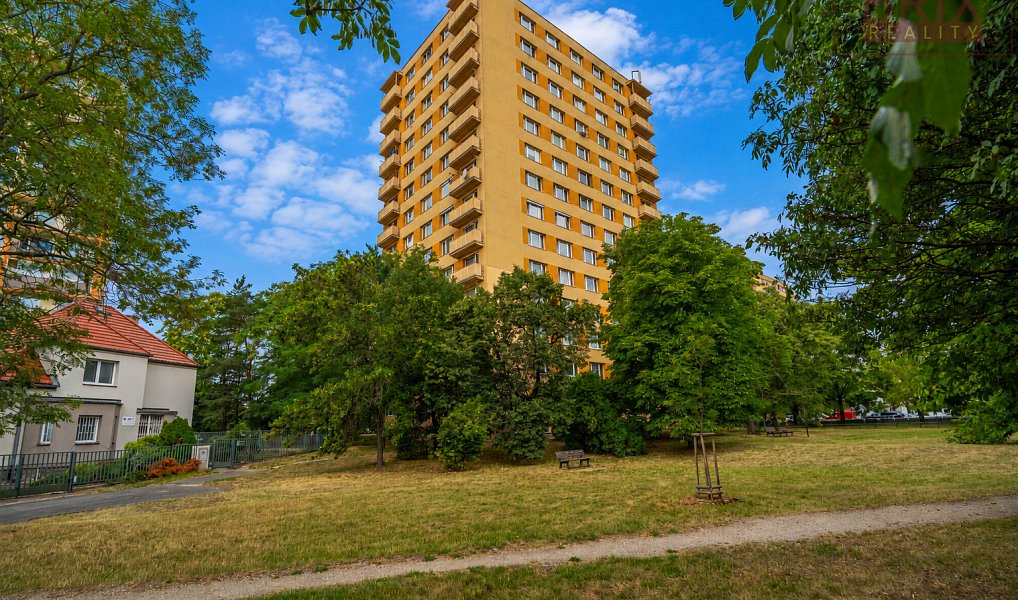 Prodej bytu 1+kk 28 m², Praha – náhled fotky 2