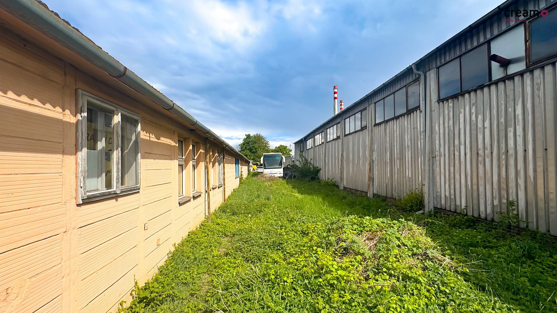 Pronájem komerčního pozemku 432 m² – fotografie 2