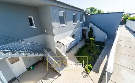 Pronájem bytu 2+kk 42 m²