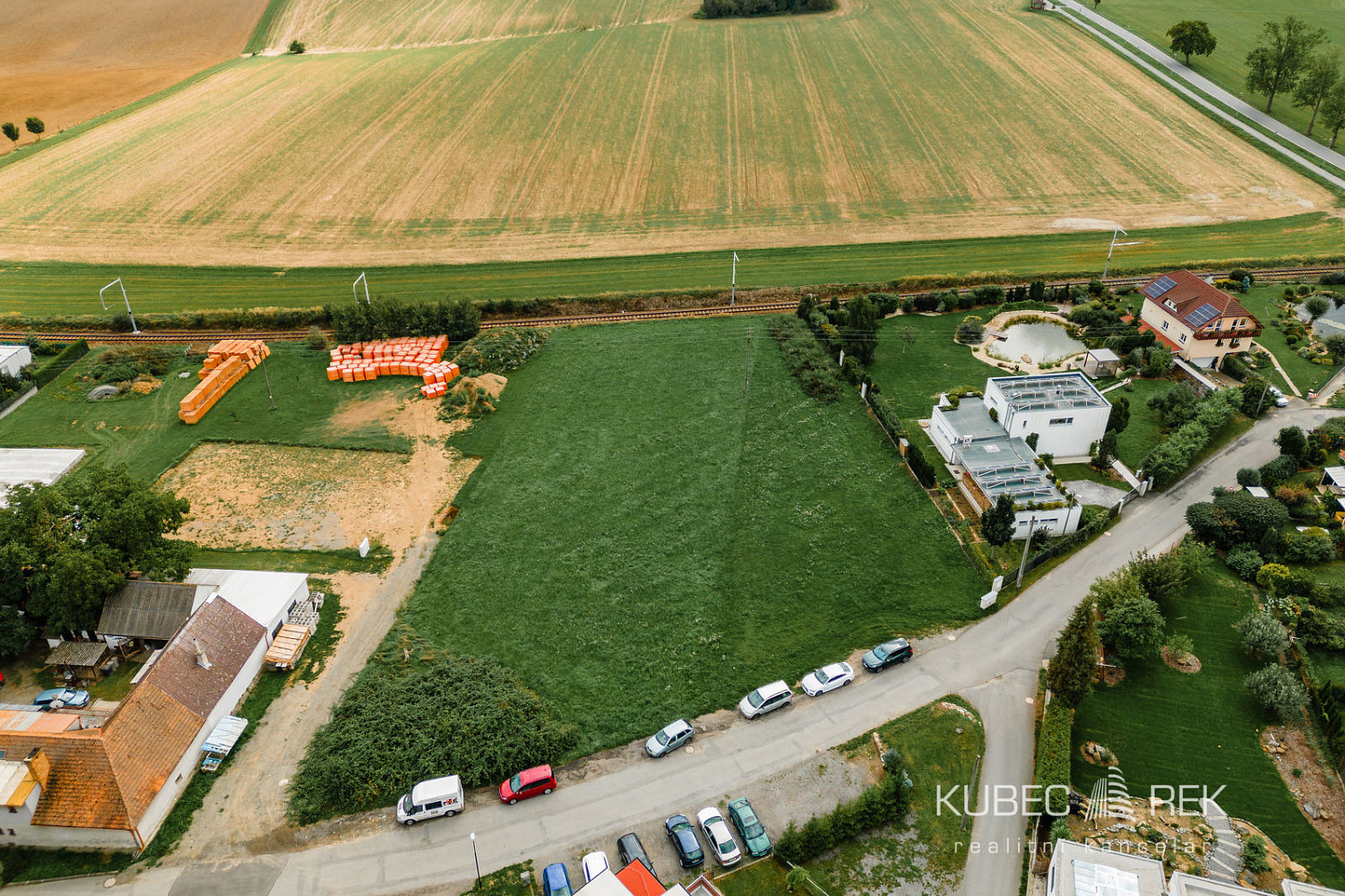 Prodej stavebního pozemku 936 m² – fotografie 2