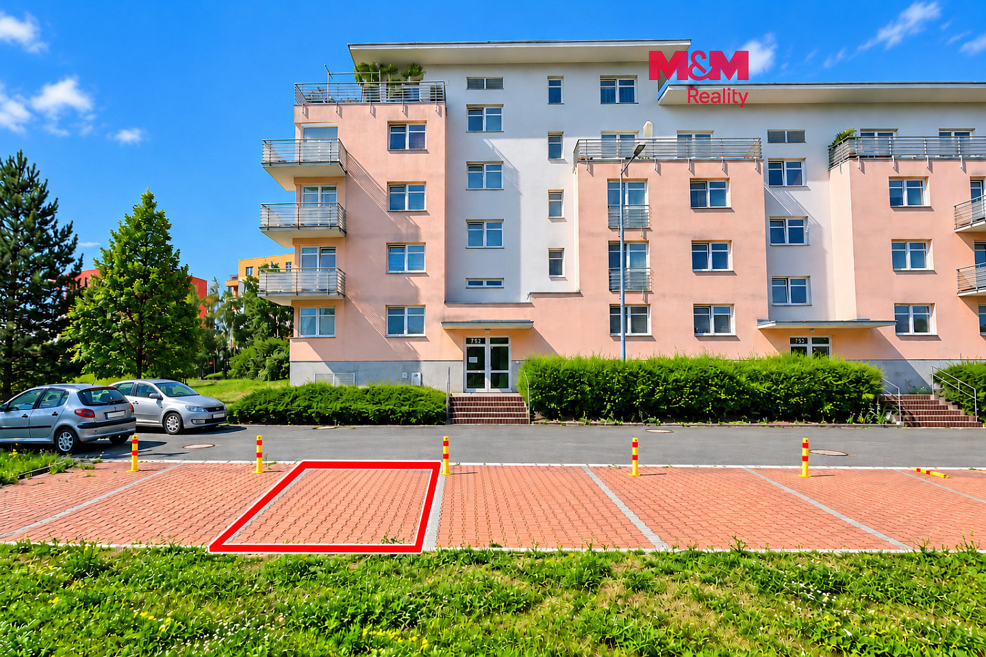 Pronájem garážového stání v Pardubicích
